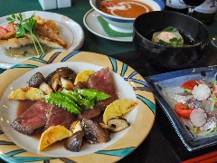 【五感にごちそう】能登牛と彩り野菜「雪椿ディナー」でおもてなし